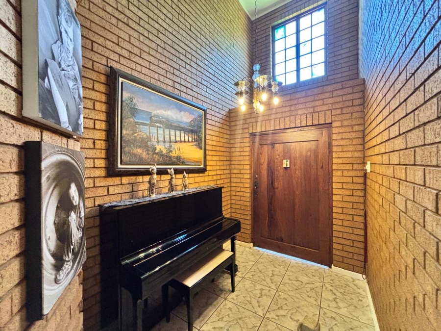 3 Bedroom Property for Sale in Mooivallei Park North West